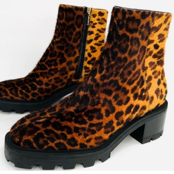 Jimmy Choo
Mava leopard print 35mm boots - Picture 2 of 10